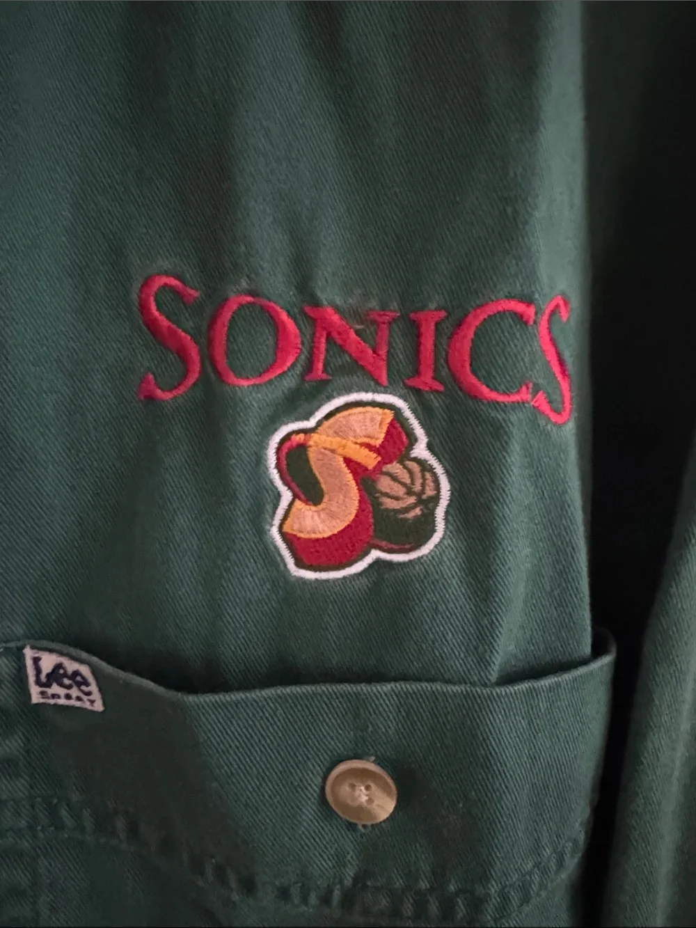 Lee Men's Green Button-Down Shirt with Sonics Embroidery - Picture 3 of 4
